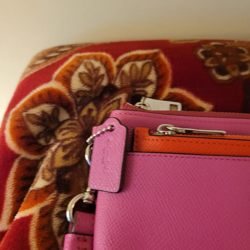 Coach fuchsia Pebble leather large zip wristlet. - Picture 2 of 5